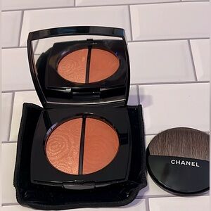 Chanel Fleurs De Printemps Blush & Highlighter Duo